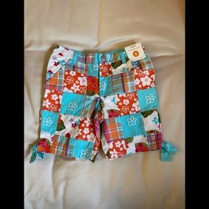NWT Gymboree Surf Adventure Flower Patchwork Bermuda short.  Girls Size 5